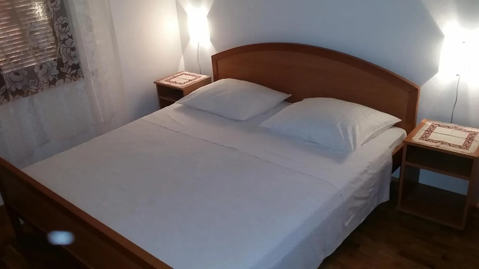 Apartments Mrva Ugljan
