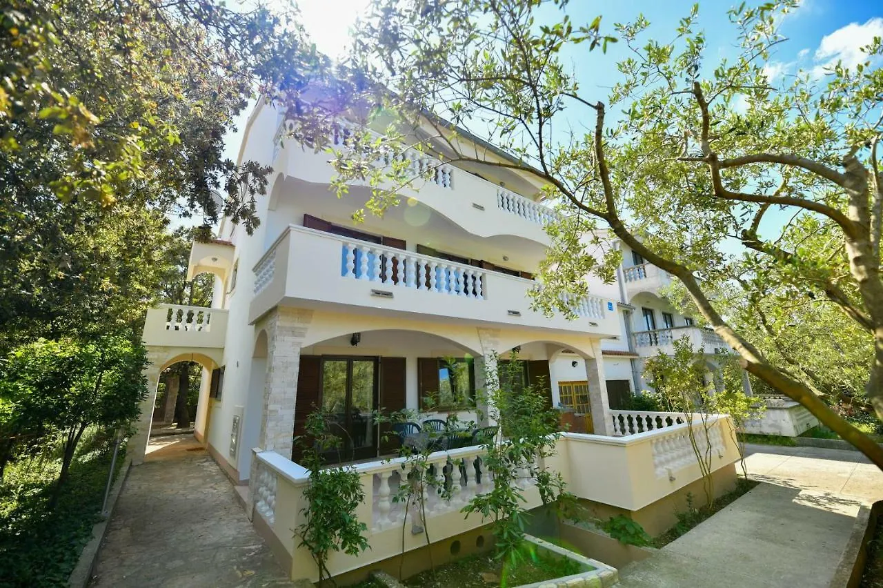 Apartments Mrva Ugljan
