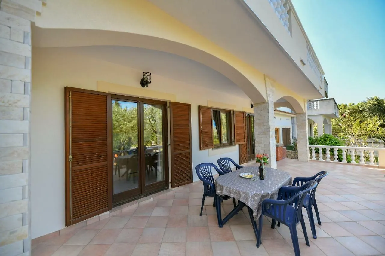 Apartments Mrva Ugljan Kroatië